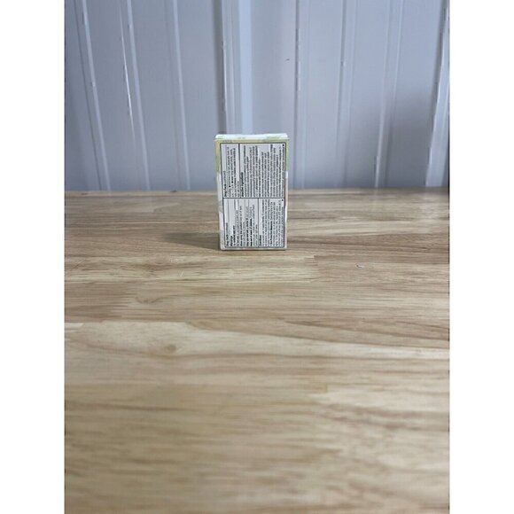 Clinique Even Better Glow Makeup Golden 1.0 Oz - Picture 4 of 7